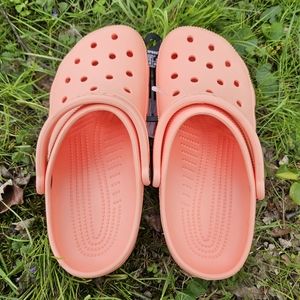 CROCS size 9 women coral